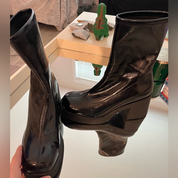 Heel Boots - Picture 2 of 2